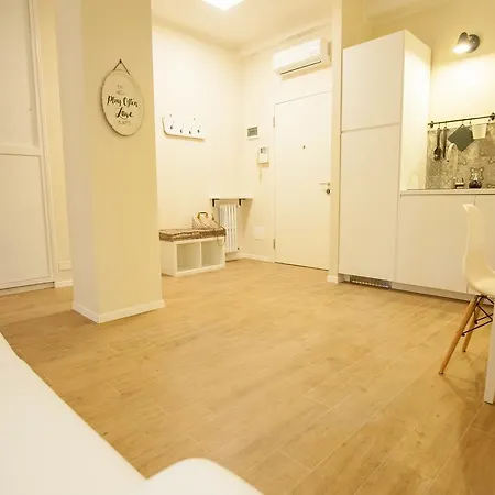 Flats4rent Arena Prestige Apartment *